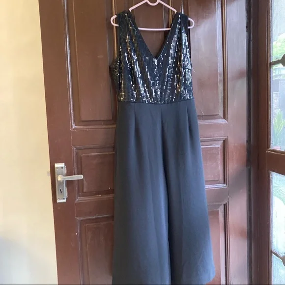 🌼 H&M Black Sequinned Jumpsuit - Picture 5 of 6